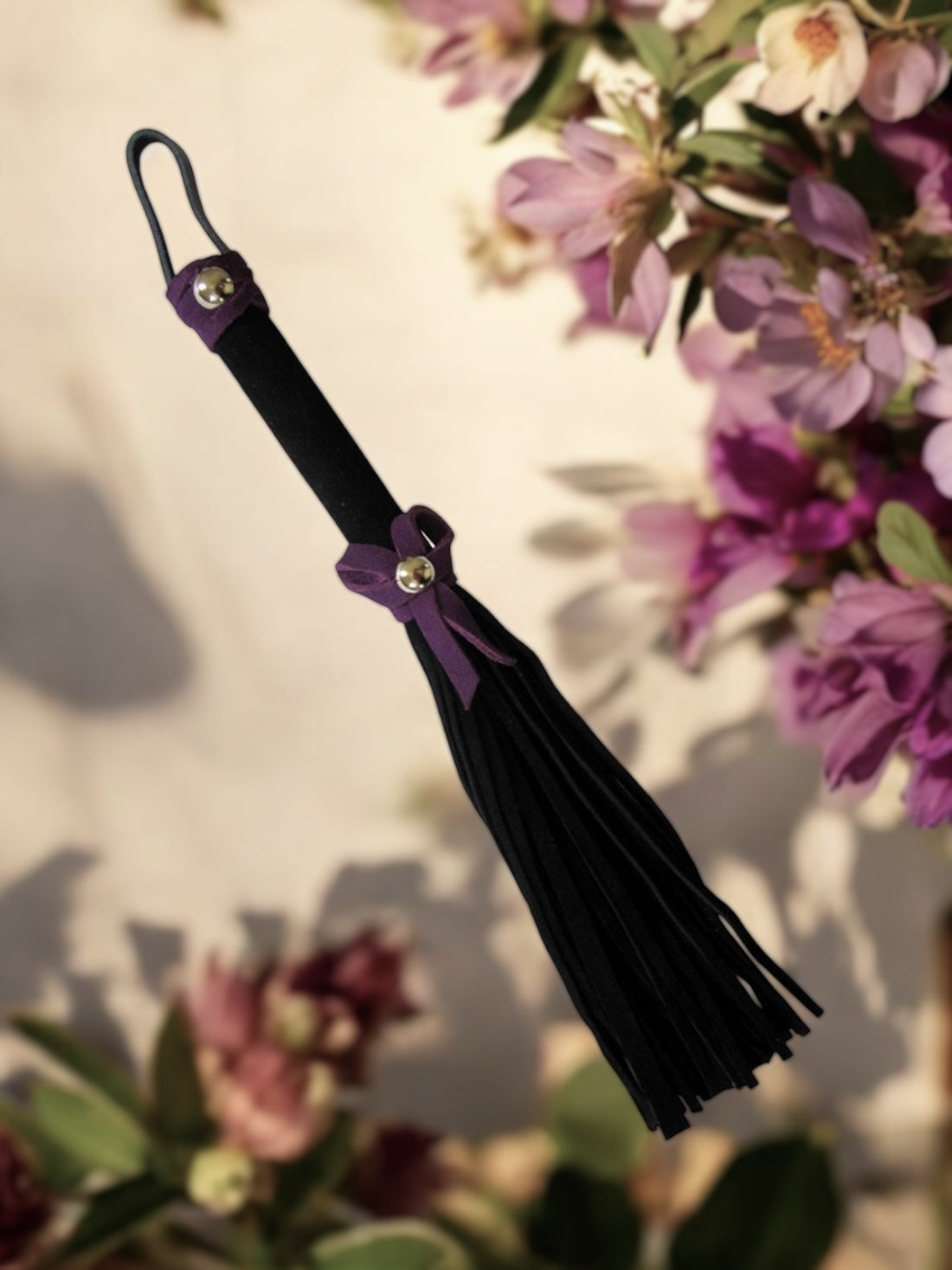 Love Knot Mini Flogger - Black w/ Purple Bow