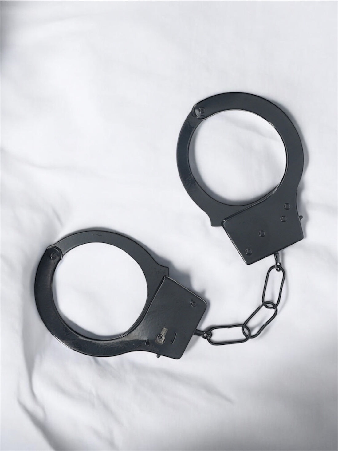 Ouch! Classic Metal Handcuffs